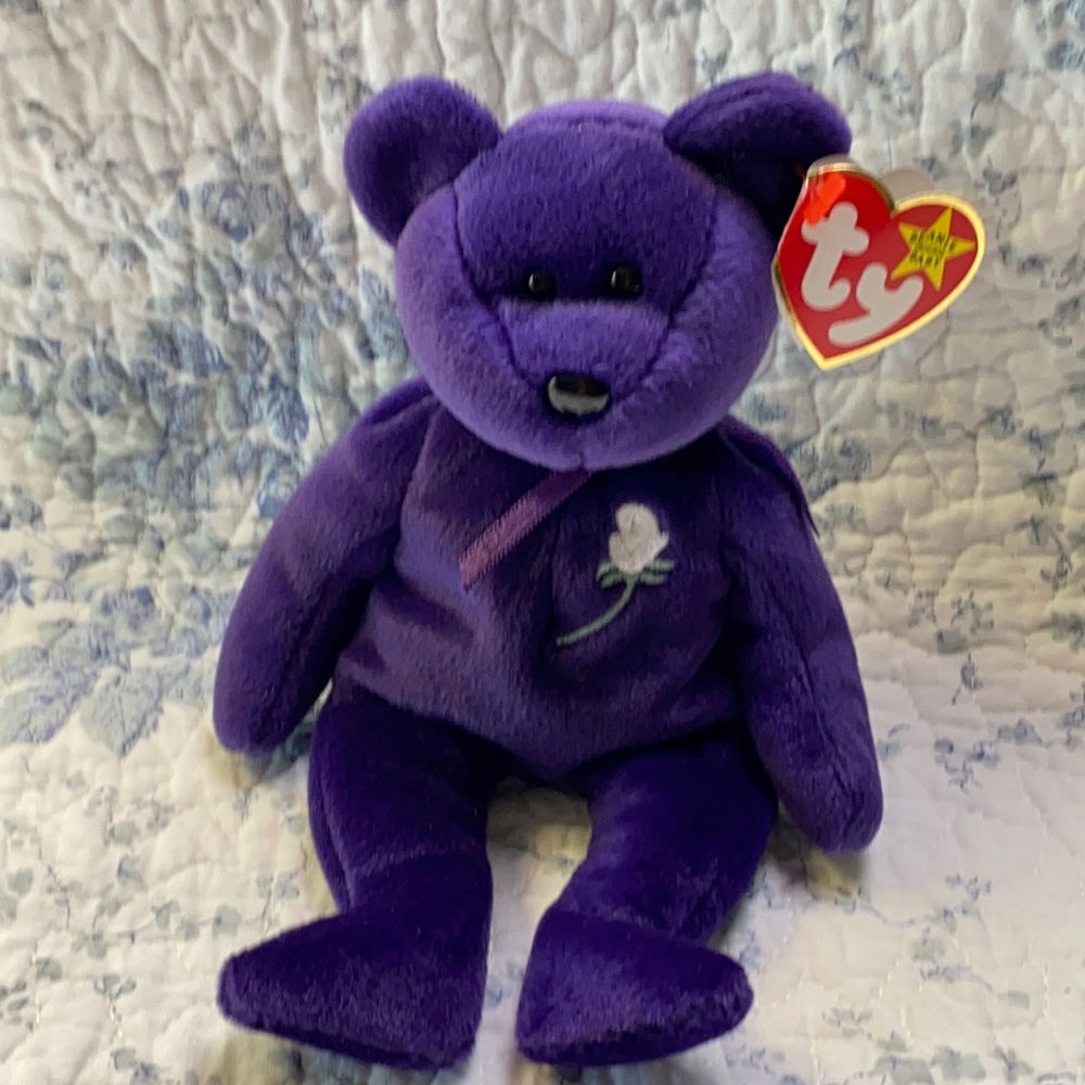 Retired Princess Diana beanie baby. 1997.  Mint!
